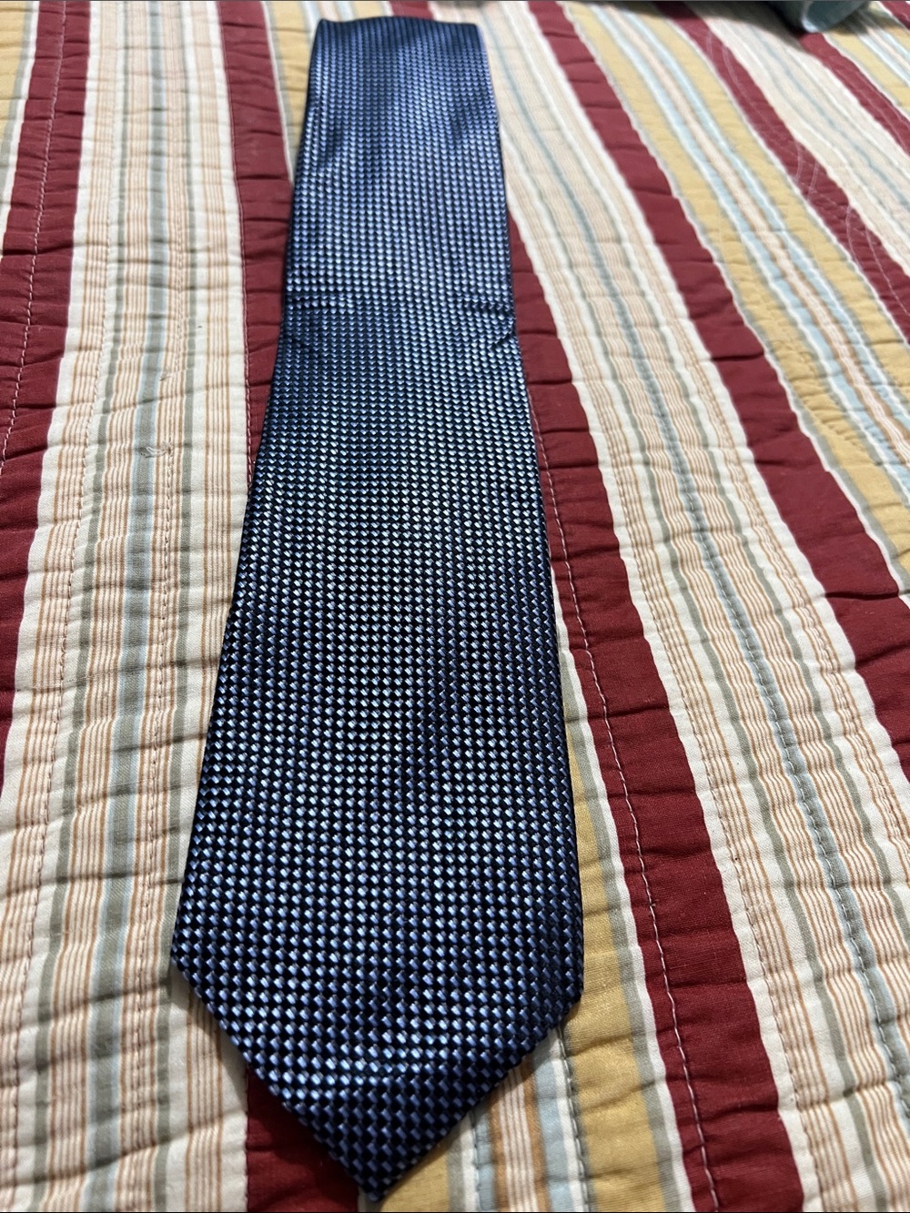 MICHAEL Michael Kors Navy and Light Blue Textured Silk Tie